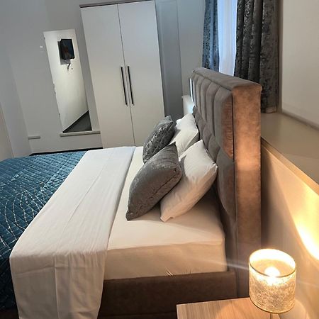 Guesthouse Nice Room Zadar Bagian luar foto