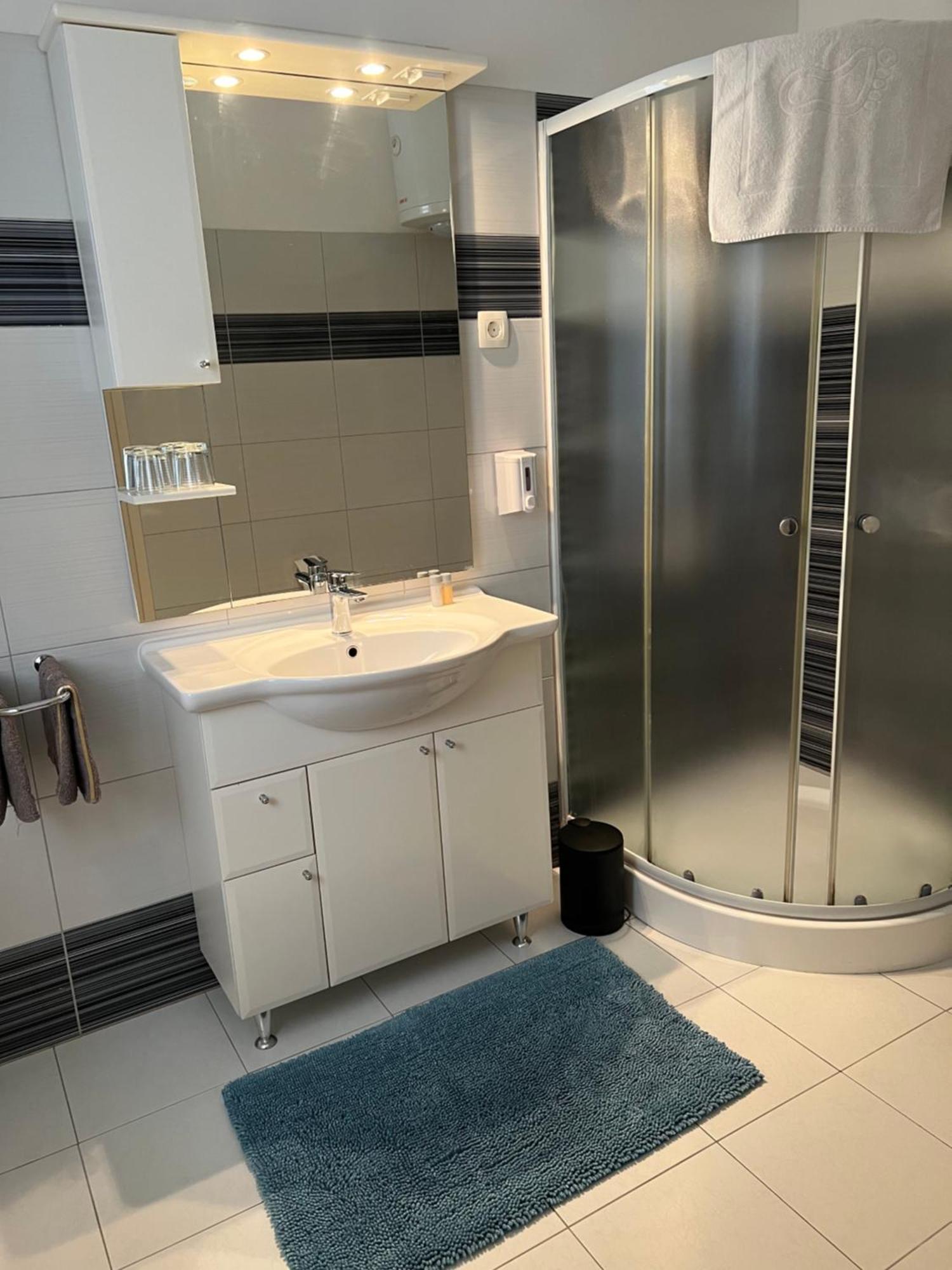 Guesthouse Nice Room Zadar Bagian luar foto